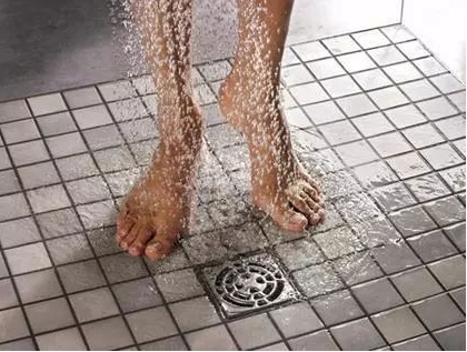 婦科分泌物香蕉爱视频APP廠家提醒洗澡時小心婦科病纏身