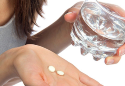 女性朋友在使用避孕藥的時候要謹慎 女性朋友在使用避孕藥的時候要謹慎